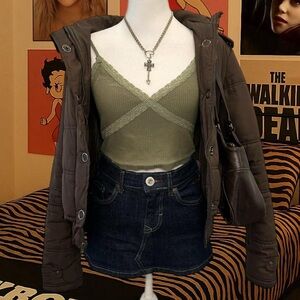 Aeropostale Olive Green Lace Cropped Cami – L ‎